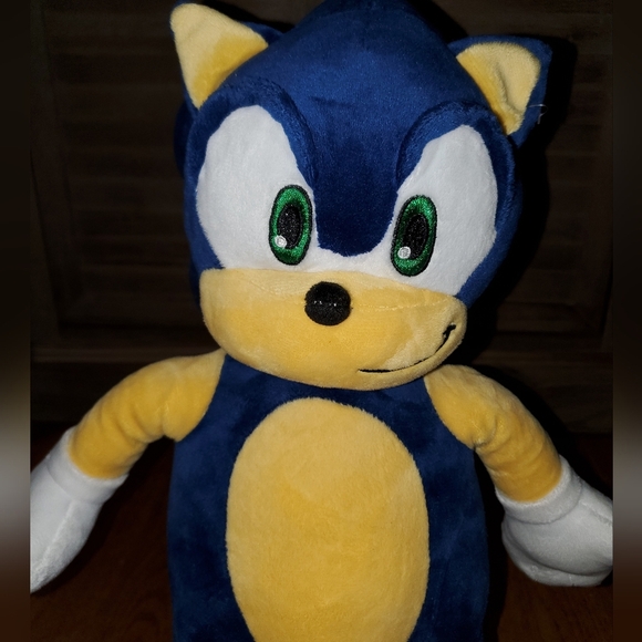 Sonic the Hedgehog Build A Bear Plush - Picture 12 of 12